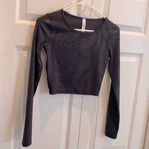 Lululemon cropped long sleeve shirt. Size 2